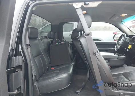 2013 Chevrolet Silverado 1500 Lt z USA, uszkodzony, nr VIN 1GCRCSE04DZ353569